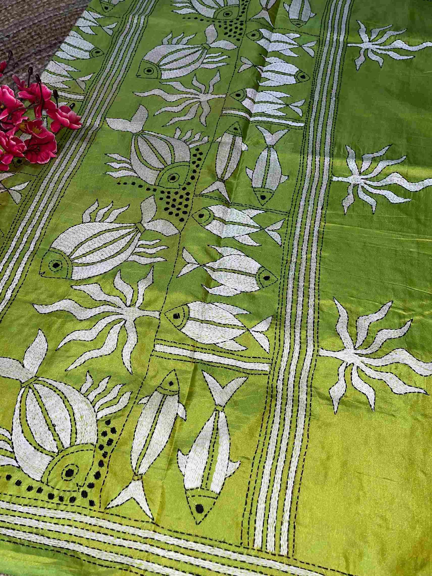 Kantha Stitch Saree – Green Bangalore Silk with Fish Motif and Handwoven Embroidery