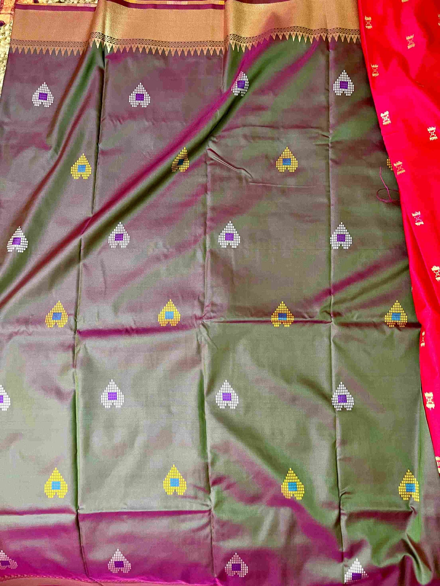 Exclusive Bottle Green Semi Katan Silk Saree - Limited Edition