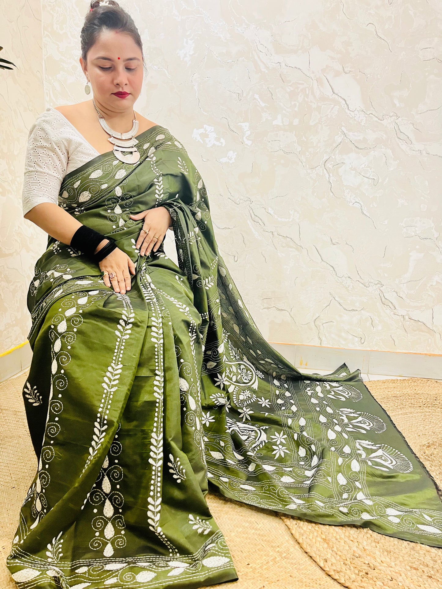 Desi Aadat Kantha Stitch Saree in Bottle Green Blended Bangalore Silk with floral motifs – handwoven beauty