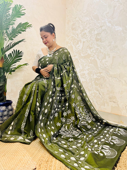 Desi Aadat Kantha Stitch Saree in Bottle Green Blended Bangalore Silk with floral motifs – handwoven beauty