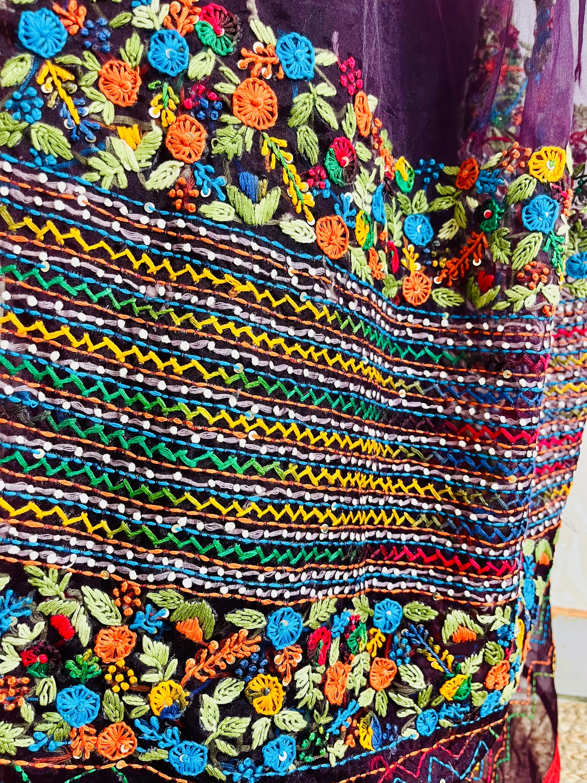 Close-up of Bullion Stitch florals and French knot embroidery on handcrafted Jamun purple pure organza silk saree — Desi Aadat