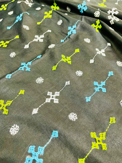 Close view of hand embroidered pallu on black blended Bangalore silk saree