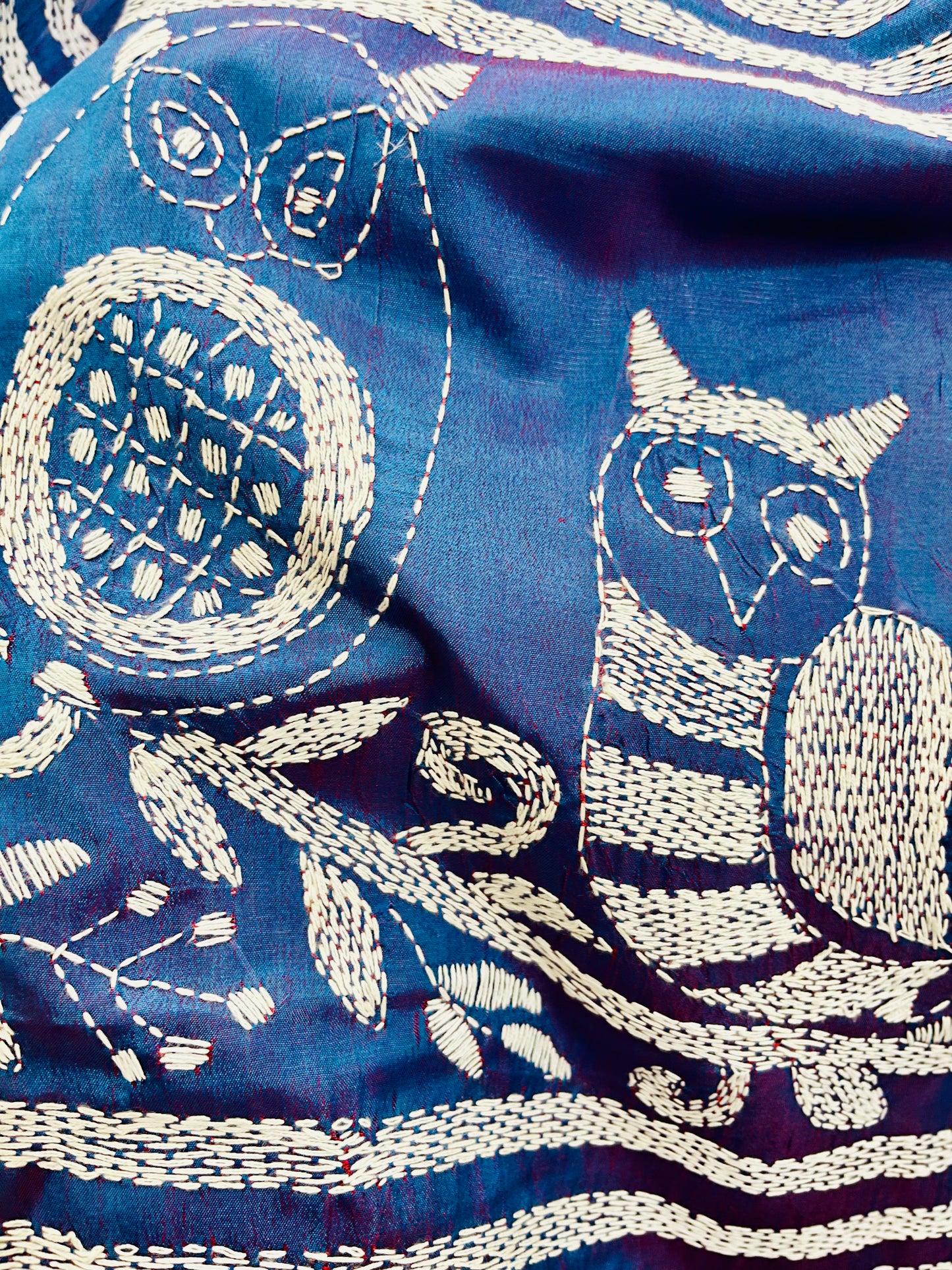 Desi Aadat Kantha Stitch Saree in Blue Blended Bangalore Silk with owl motif & dual tone – handwoven elegance