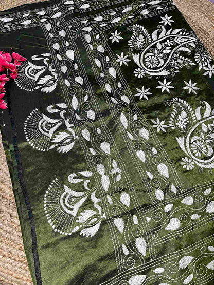 Best Ethnic Wear for Women – Exclusive Handmade Sarees from Desi Aadat