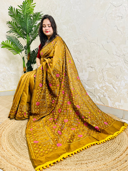 Detail of dense Parsi Gara Jali stitch trellis and satin stitch pink chrysanthemum florals on golden brown Chanderi silk cotton saree — Desi Aadat