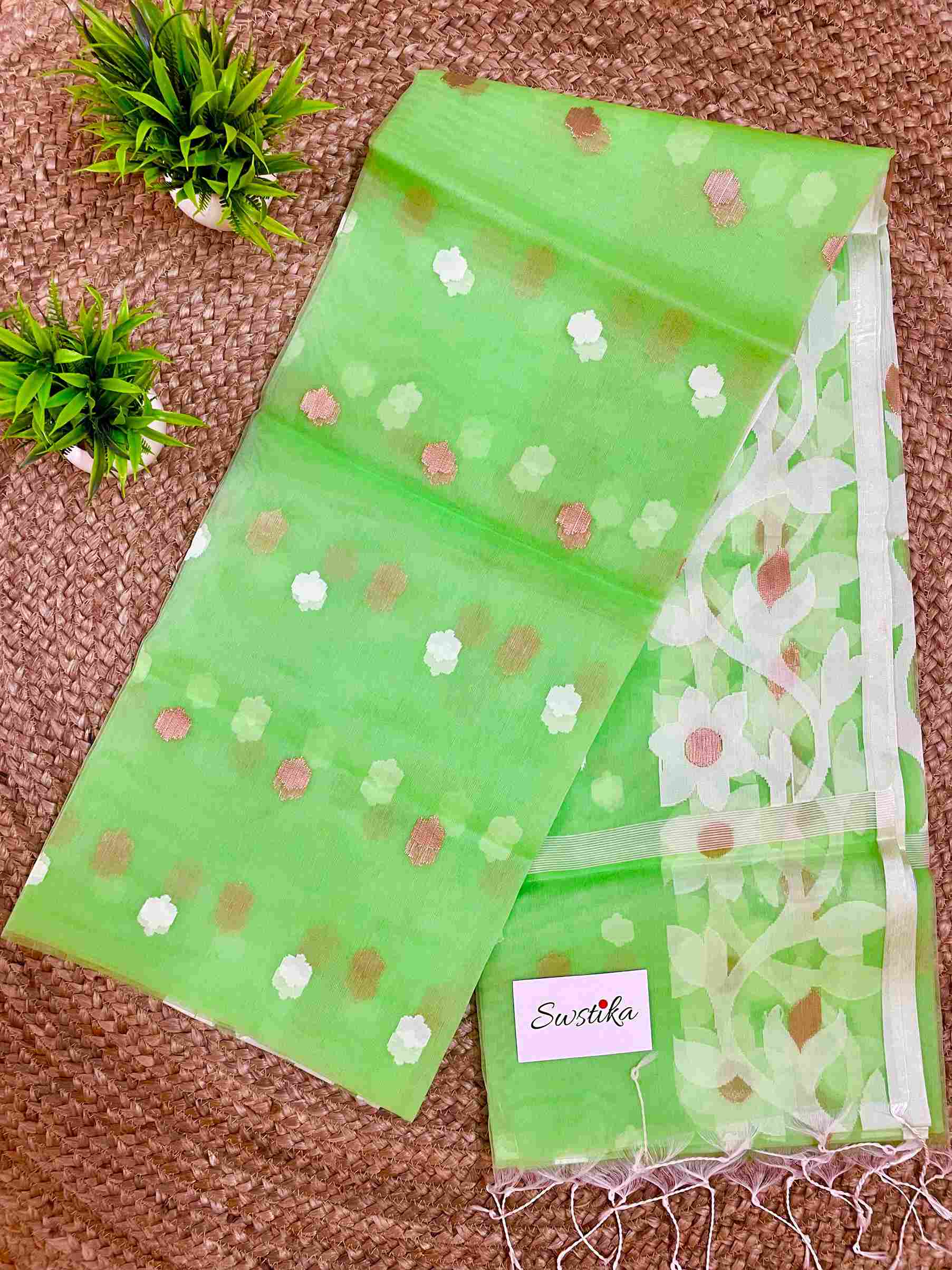 Banana Leaf Green Resham Silk Muslin Saree with Jamdani handloom weave by Desi Aadat